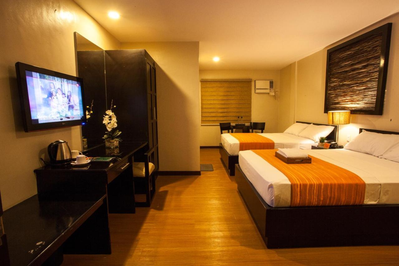L Square Hotel Tarlac Kültér fotó