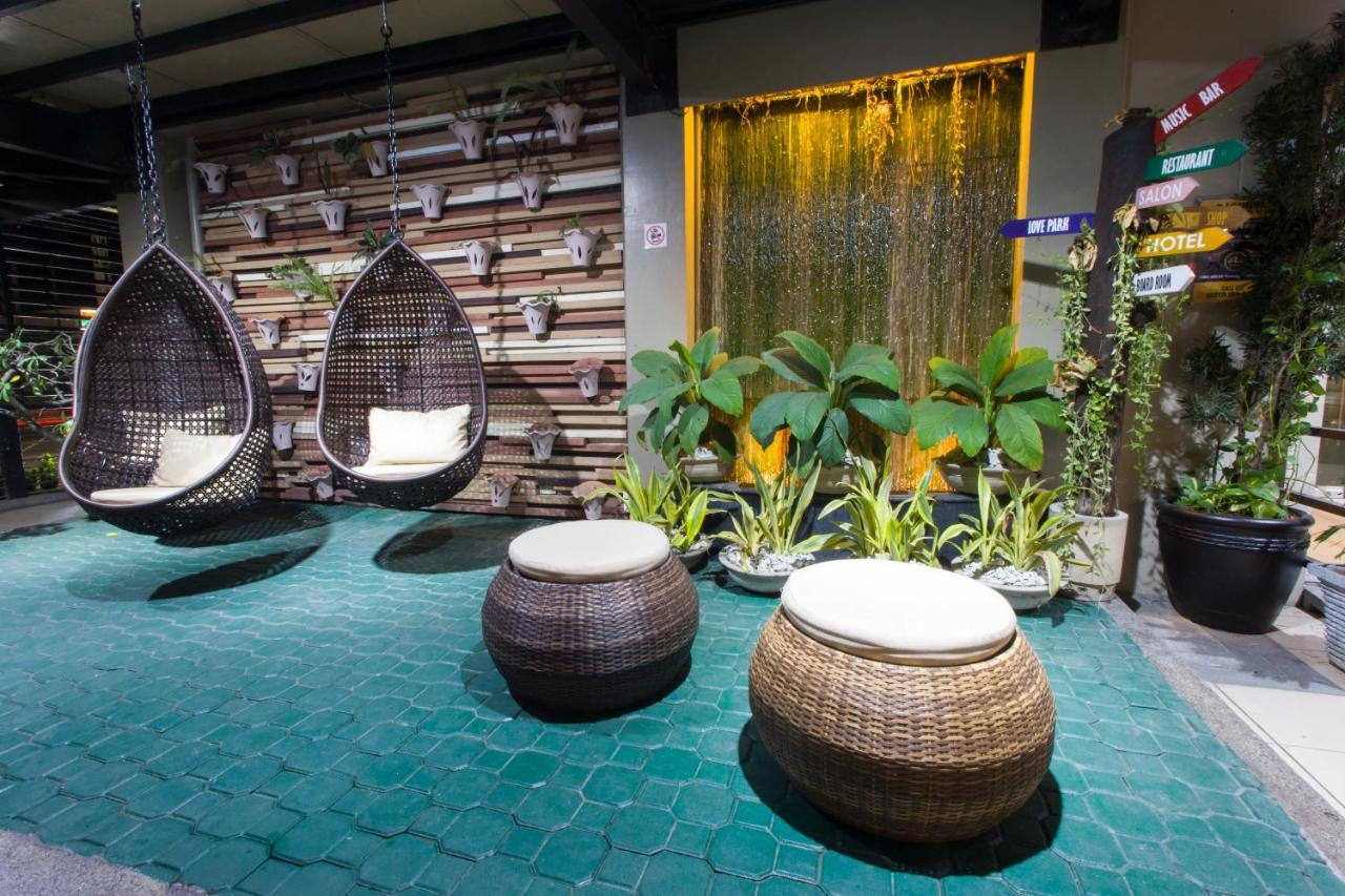 L Square Hotel Tarlac Kültér fotó